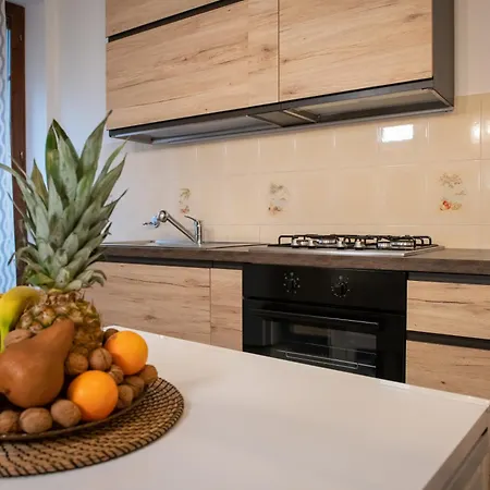 Luna Al Monte 아파트